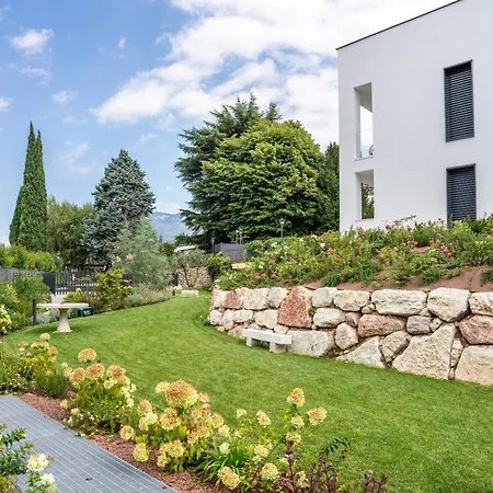 Midum Family Balcony Apartment Trento